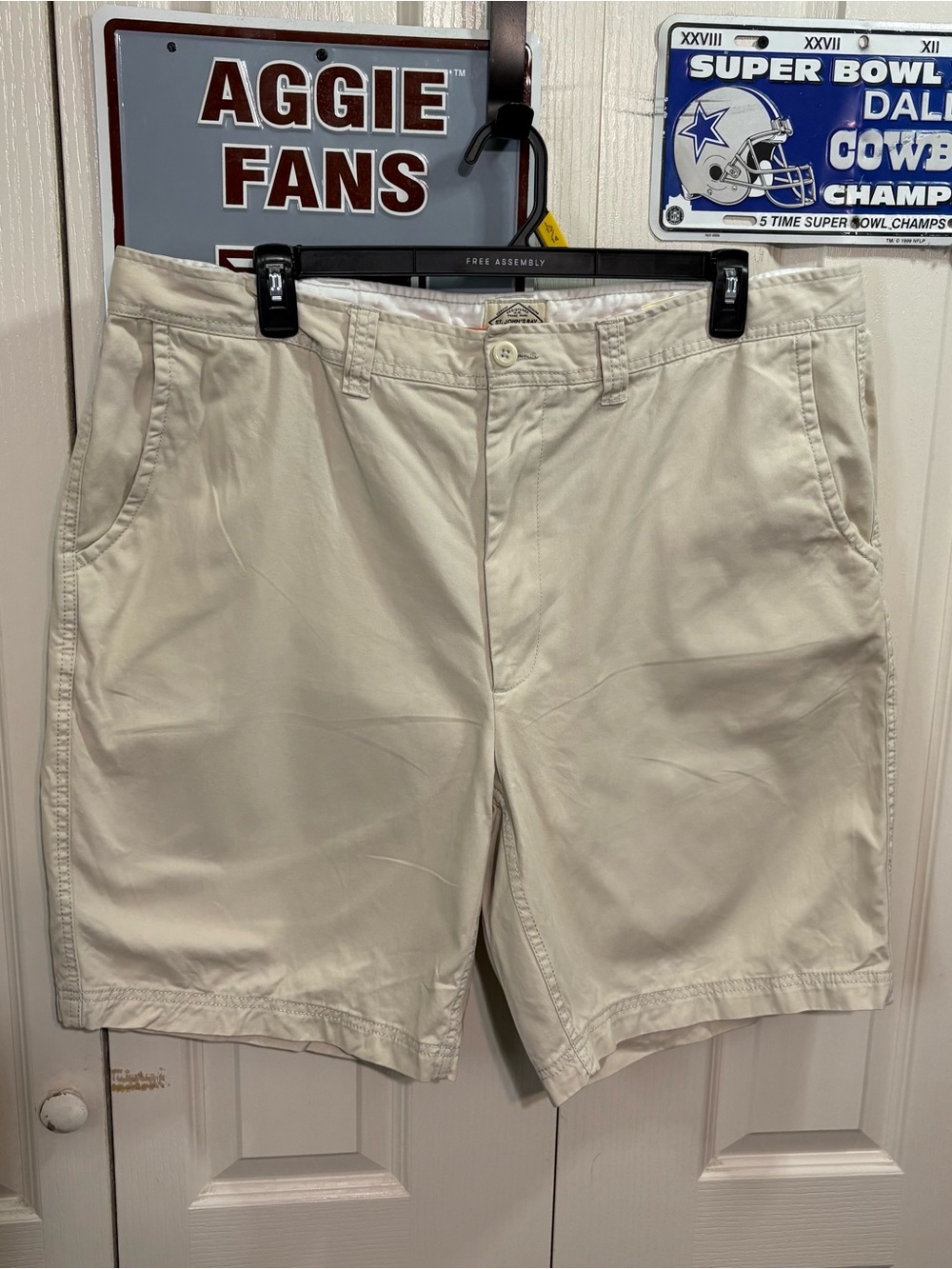St John’s Bay Men's Cream Cotton Chino Shorts